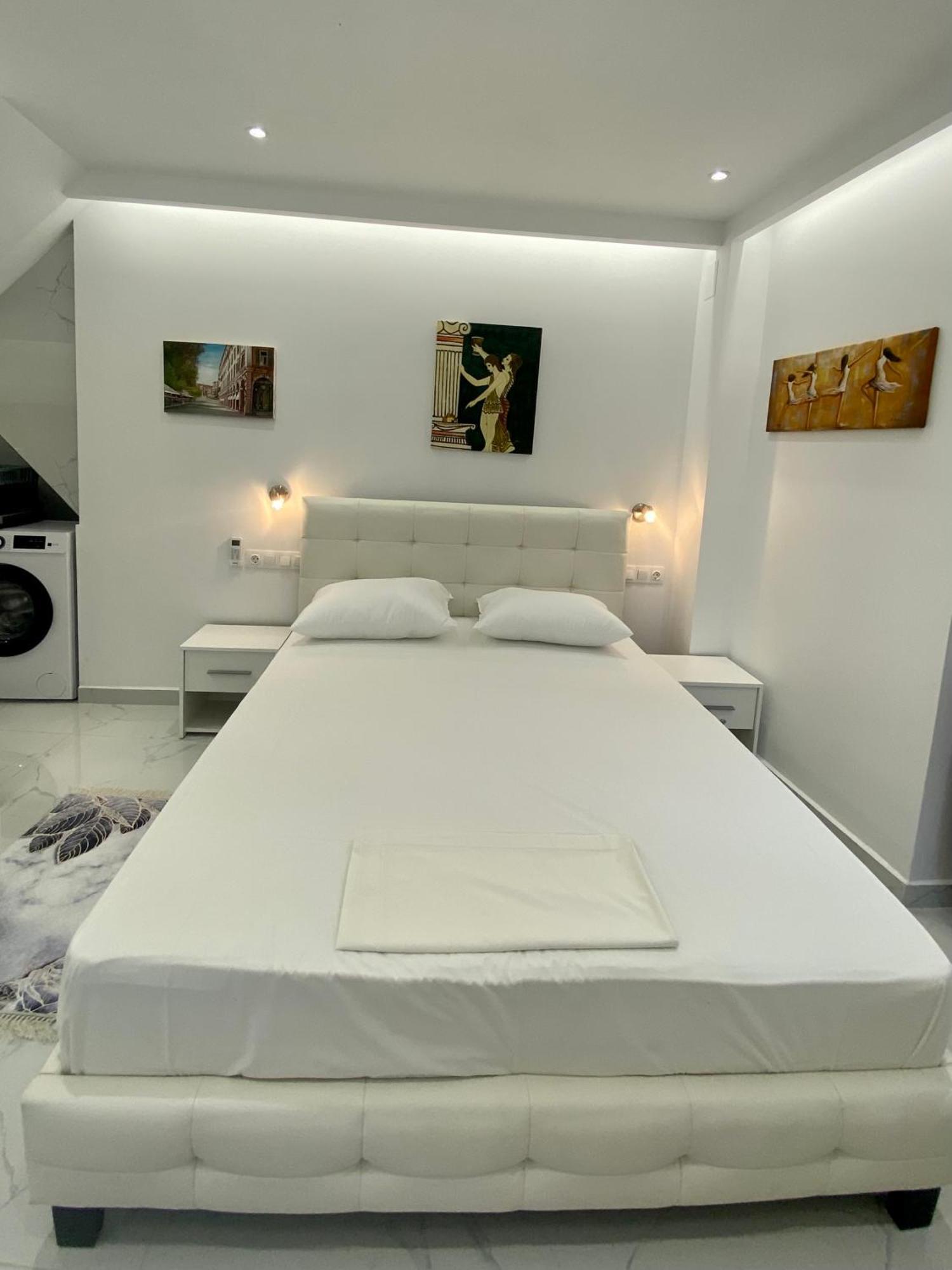 Corfu Port Art Studios 외부 사진